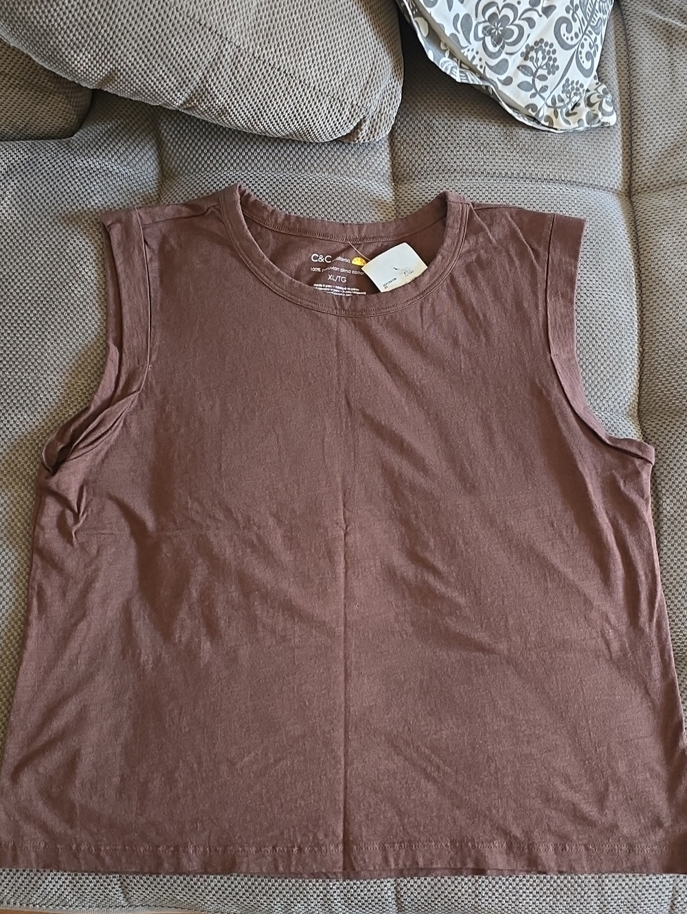 Sleeveless Crewneck Tank Top